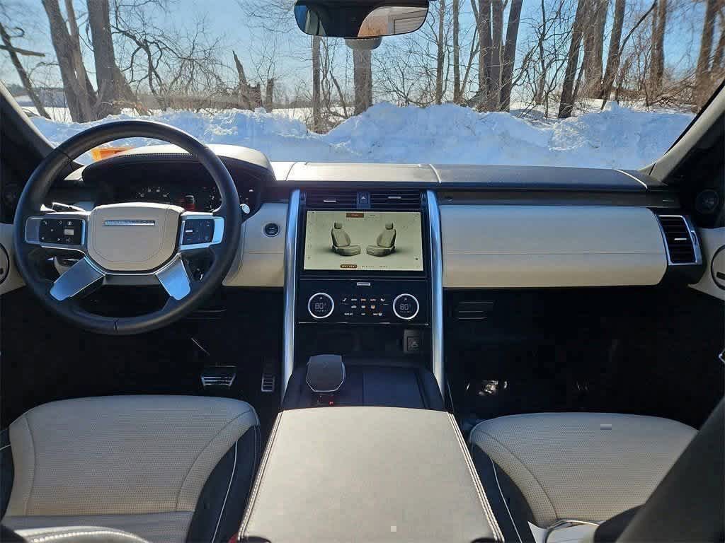 2024 Land Rover Discovery Metropolitan Edition - Photo 12