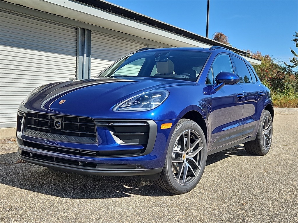2026 Porsche Macan SUV 