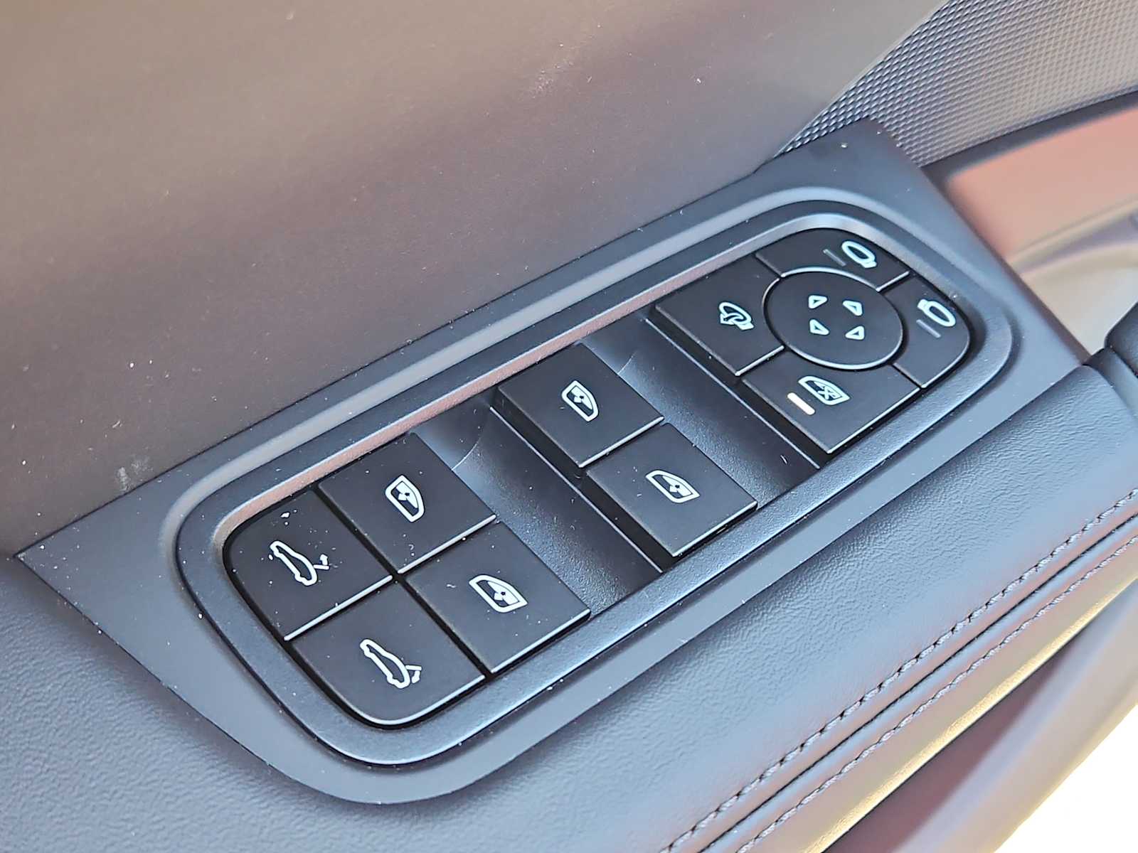 2026 Porsche Cayenne Base - Photo 9