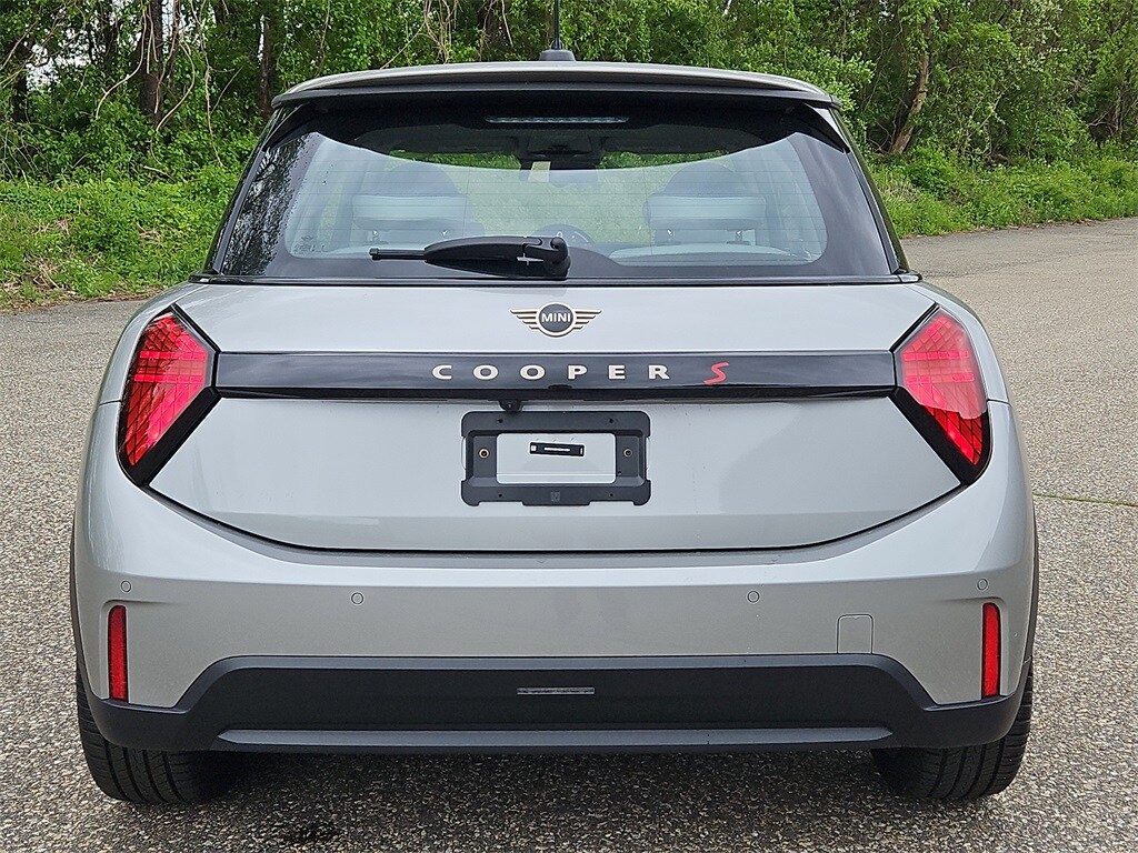 2025 Mini Cooper 2 Door Hardtop S photo 4