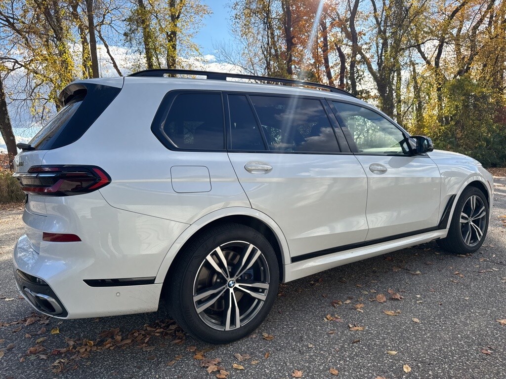 2023 Bmw X7 M60i photo 3