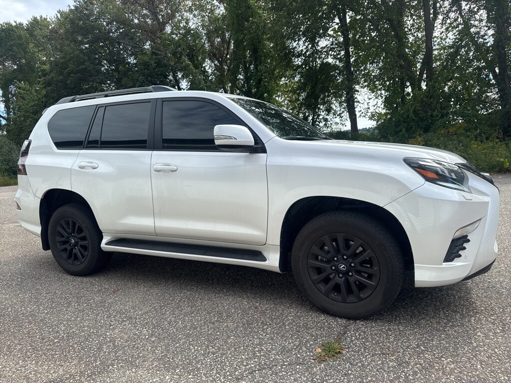 2023 Lexus GX 460 Black Line Special Edition photo 2