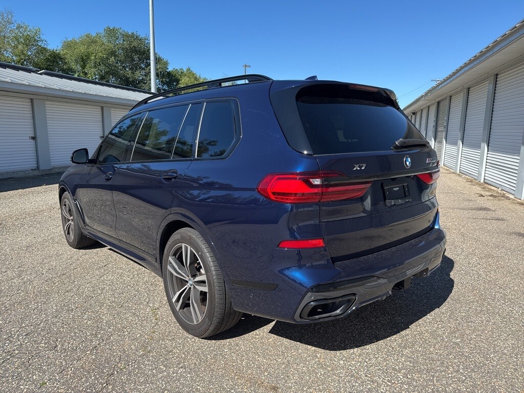 2022 Bmw X7 M50i photo 2