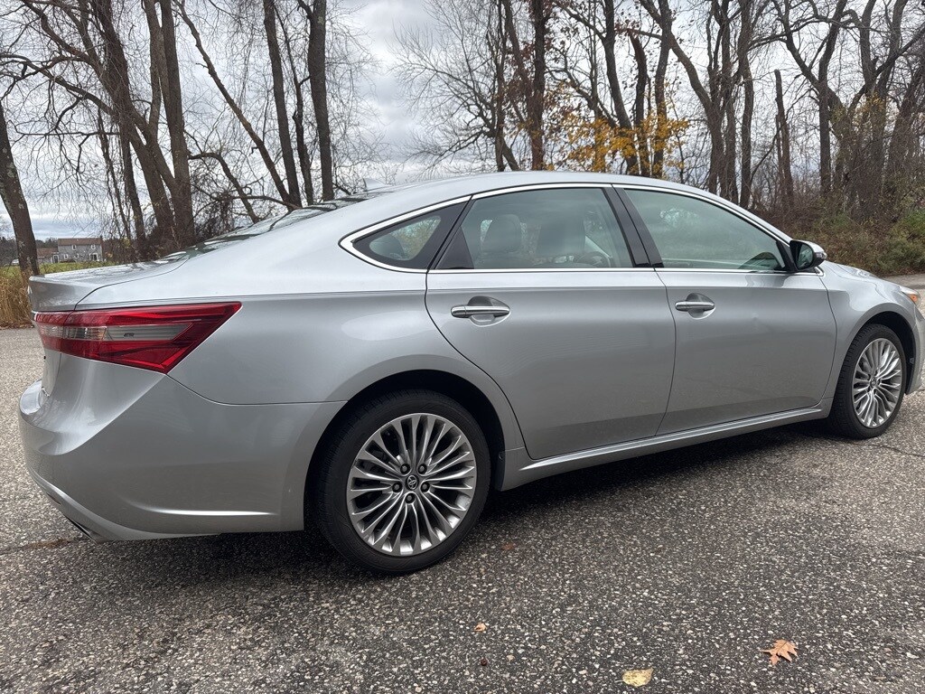 Used 2016 Toyota Avalon XLE Sedan