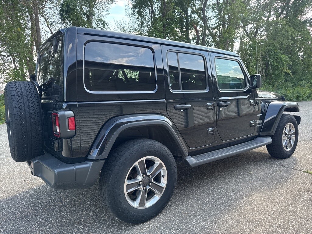 2021 Jeep Wrangler Unlimited Sahara photo 3