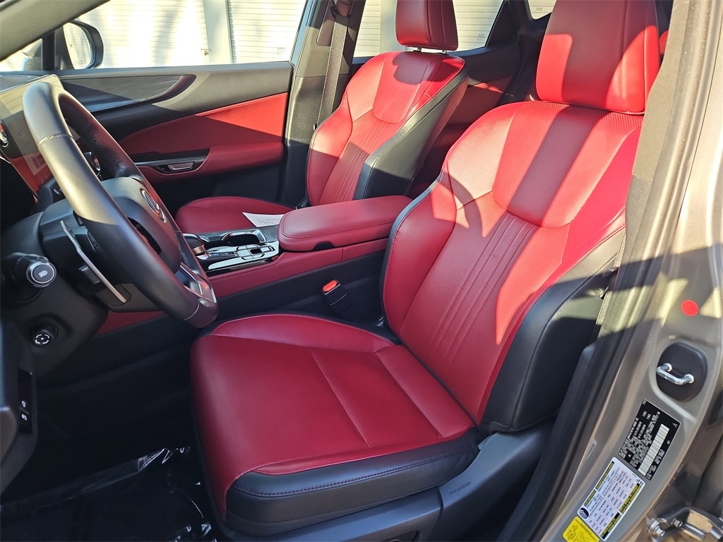 2023 Lexus NX 350's photo