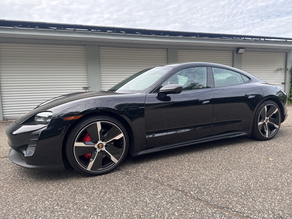 2020 Porsche Taycan Sedan 