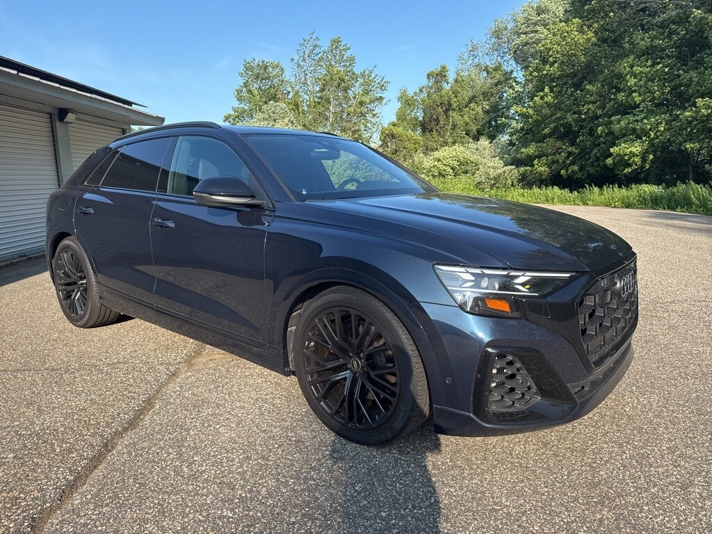 2024 Audi SQ8 Prestige photo 4