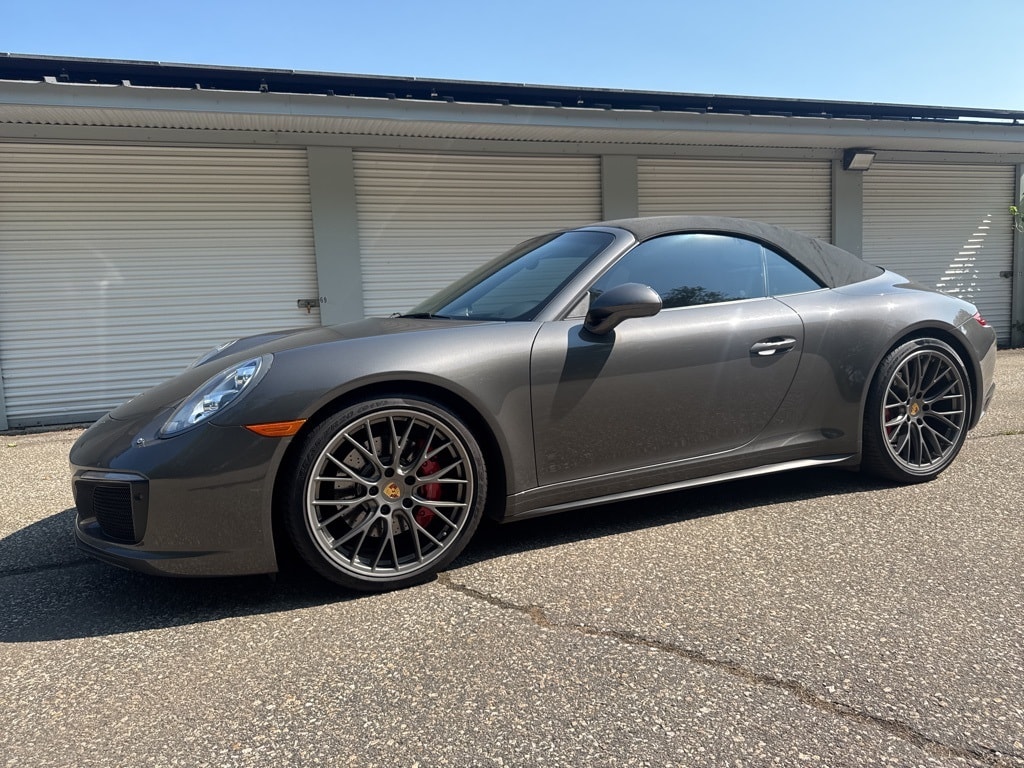 2017 Porsche 911 Convertible 