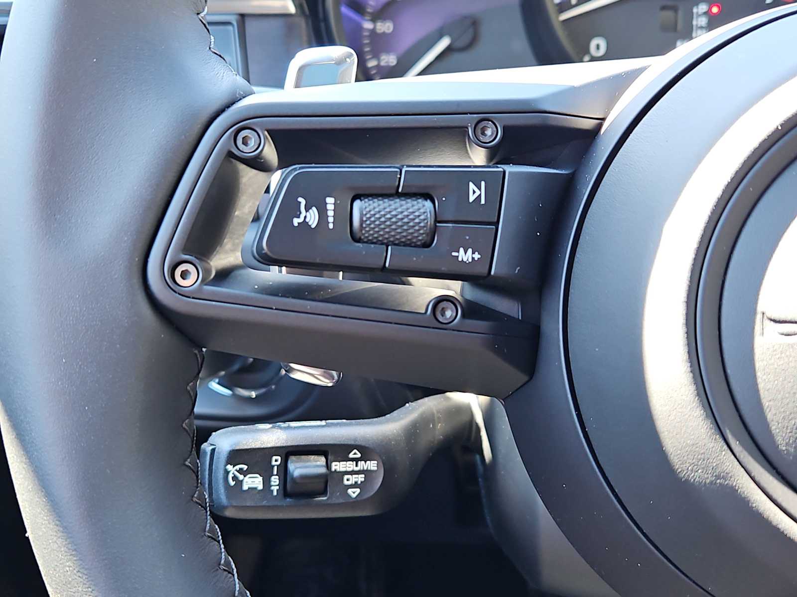 2026 Porsche Macan GTS - Photo 15