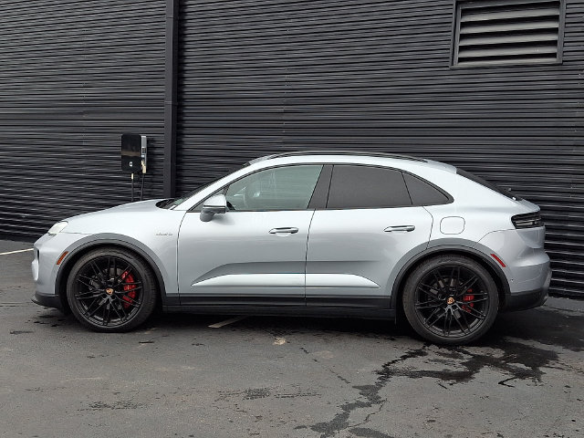 Certified 2025 Porsche Macan S with VIN WP1AB2XAXSL154432 for sale in King Of Prussia, PA
