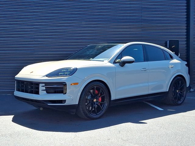 2026 Porsche Cayenne S's photo