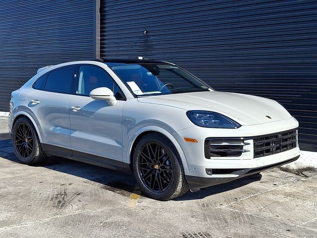 2026 Porsche Cayenne Coup E-Hybrid - Photo 9