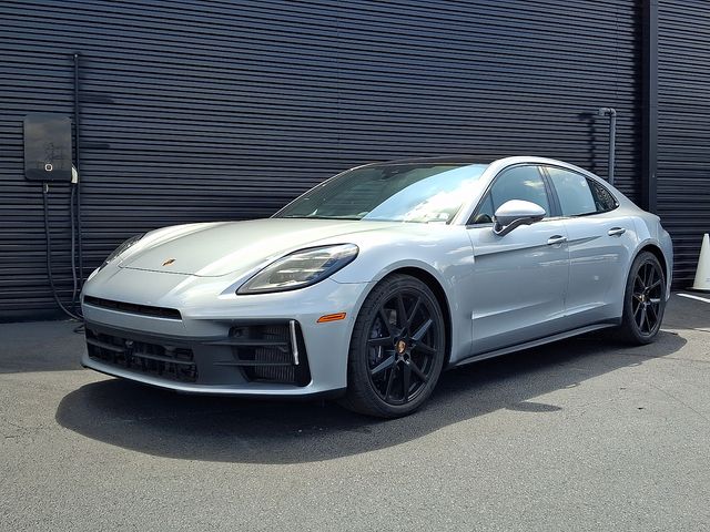 2026 Porsche Panamera