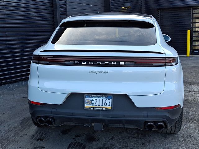 2026 Porsche Cayenne Coup E-Hybrid - Photo 6