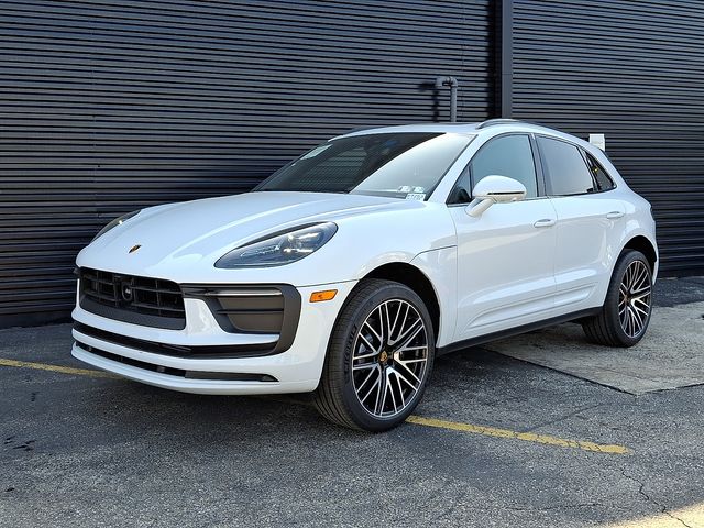 2026 Porsche Macan