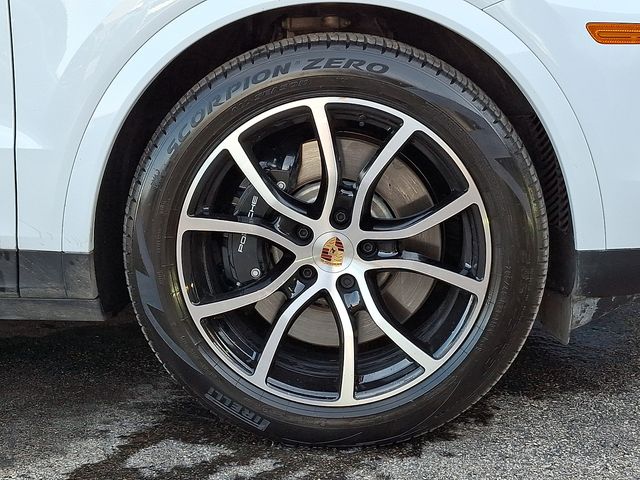 2026 Porsche Cayenne Coup E-Hybrid - Photo 12