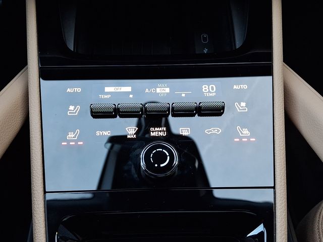 2026 Porsche Cayenne Coup E-Hybrid - Photo 17
