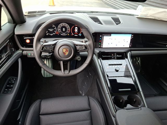 2026 Porsche Panamera Base - Photo 13