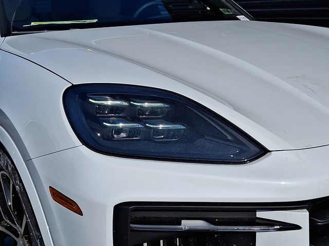 2026 Porsche Cayenne E-Hybrid - Photo 10