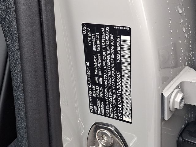 2026 Porsche Macan T - Photo 22
