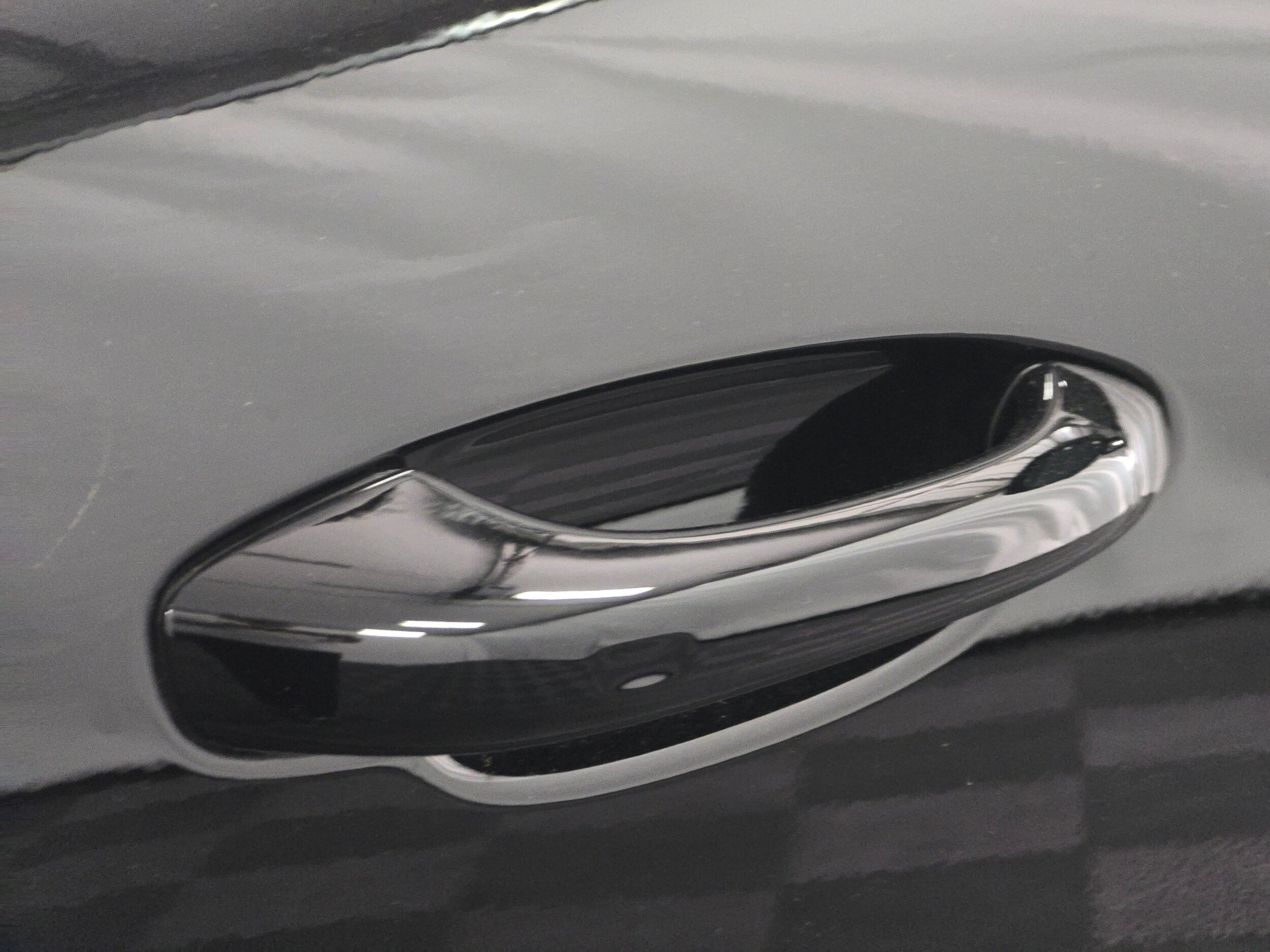 2025 Porsche Macan - Photo 30