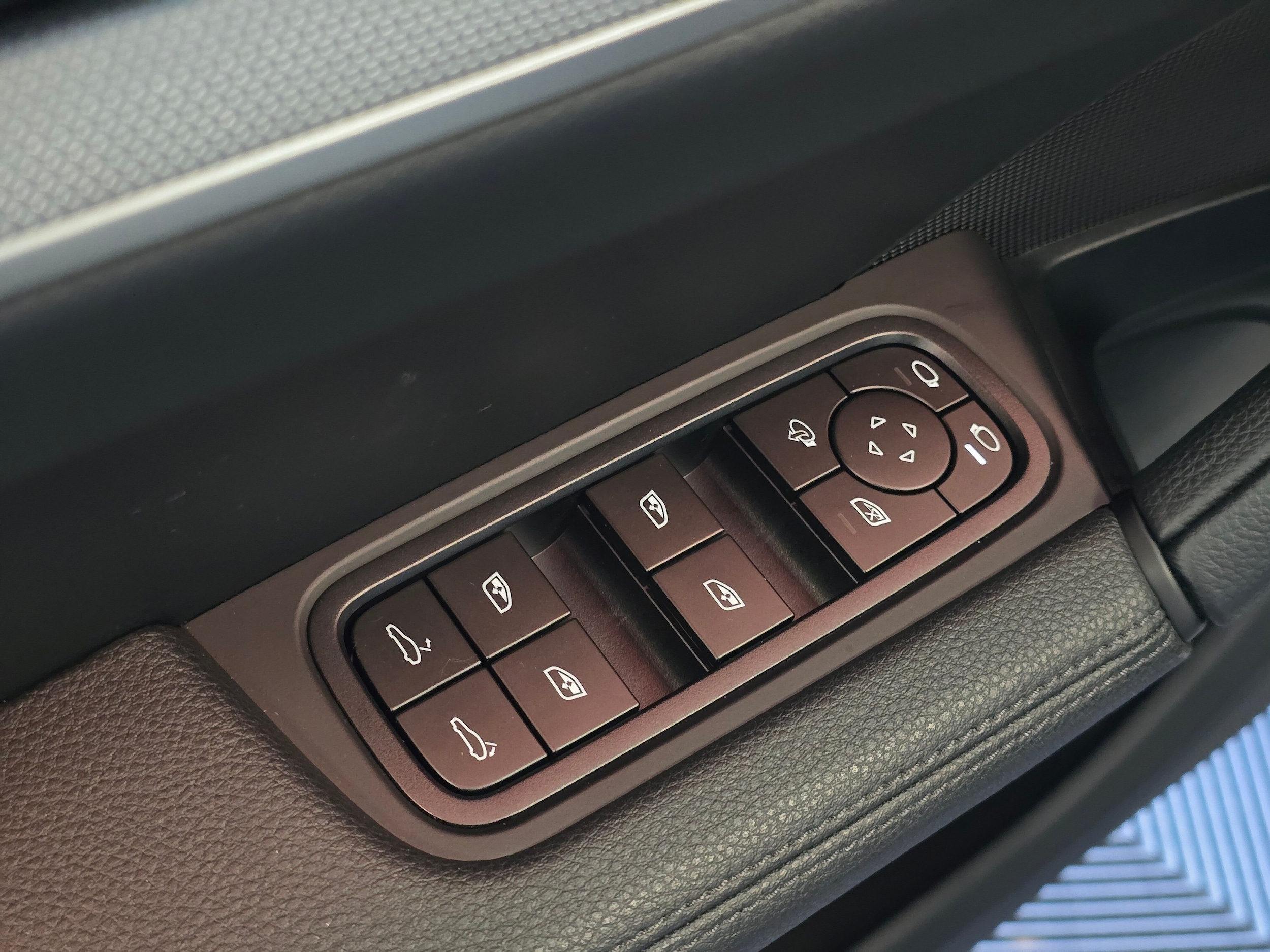 2025 Porsche Cayenne Coup Base - Photo 39