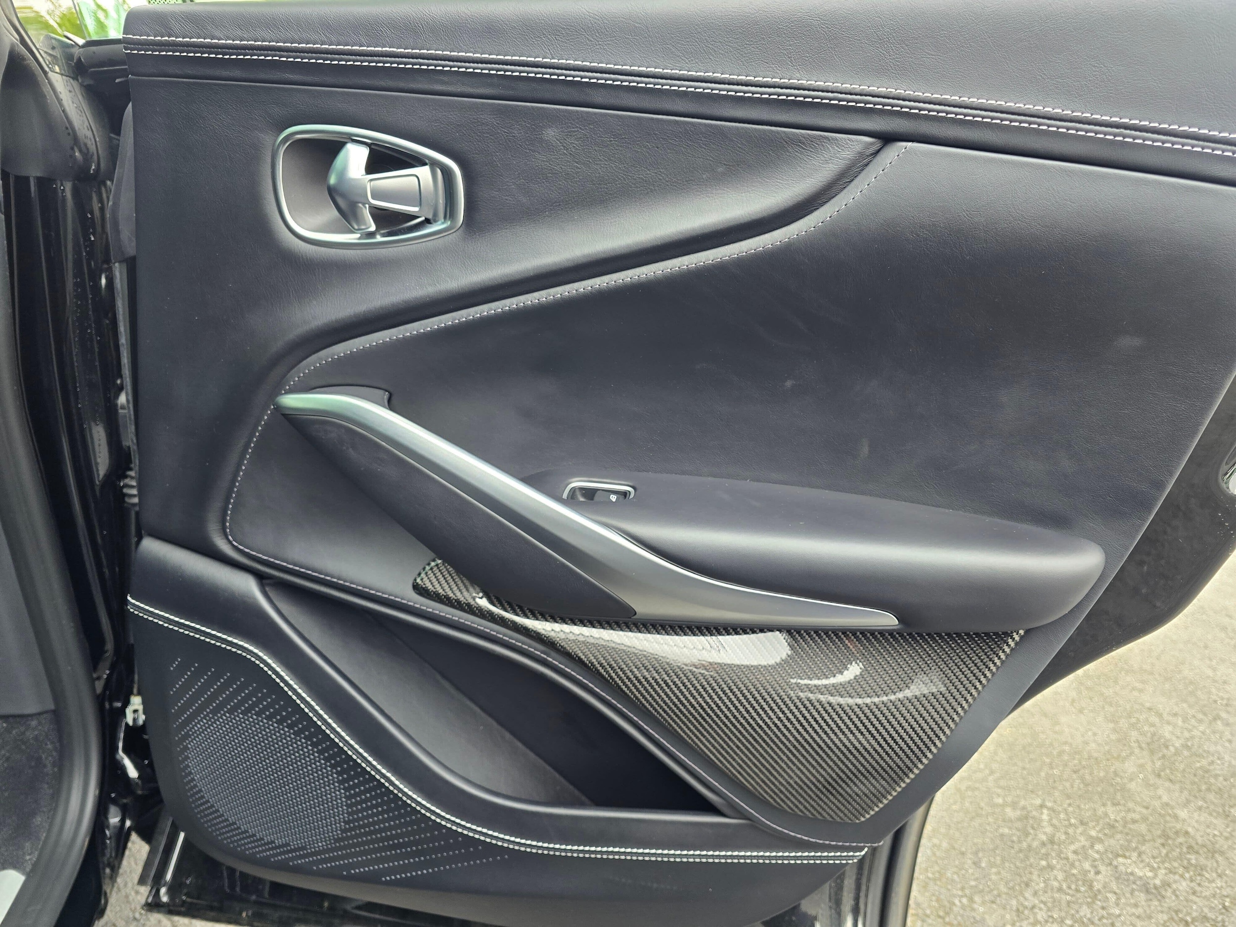 2024 Aston Martin DBX 707 - Photo 24