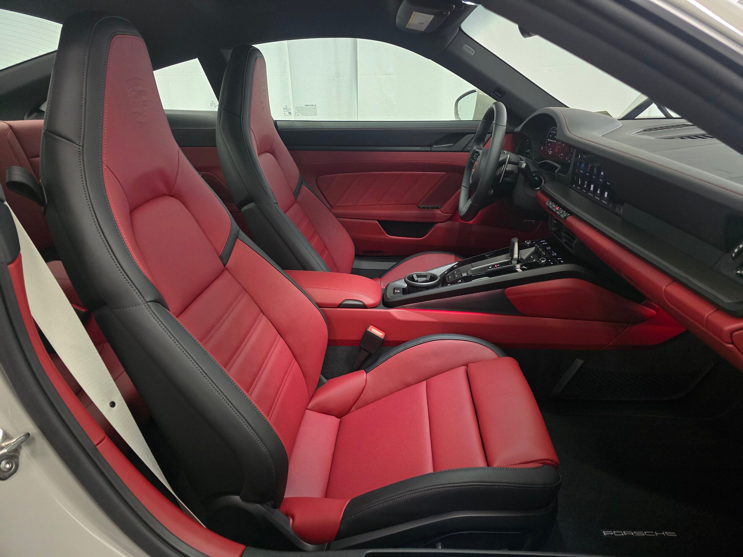 2026 Porsche 911 S - Photo 21