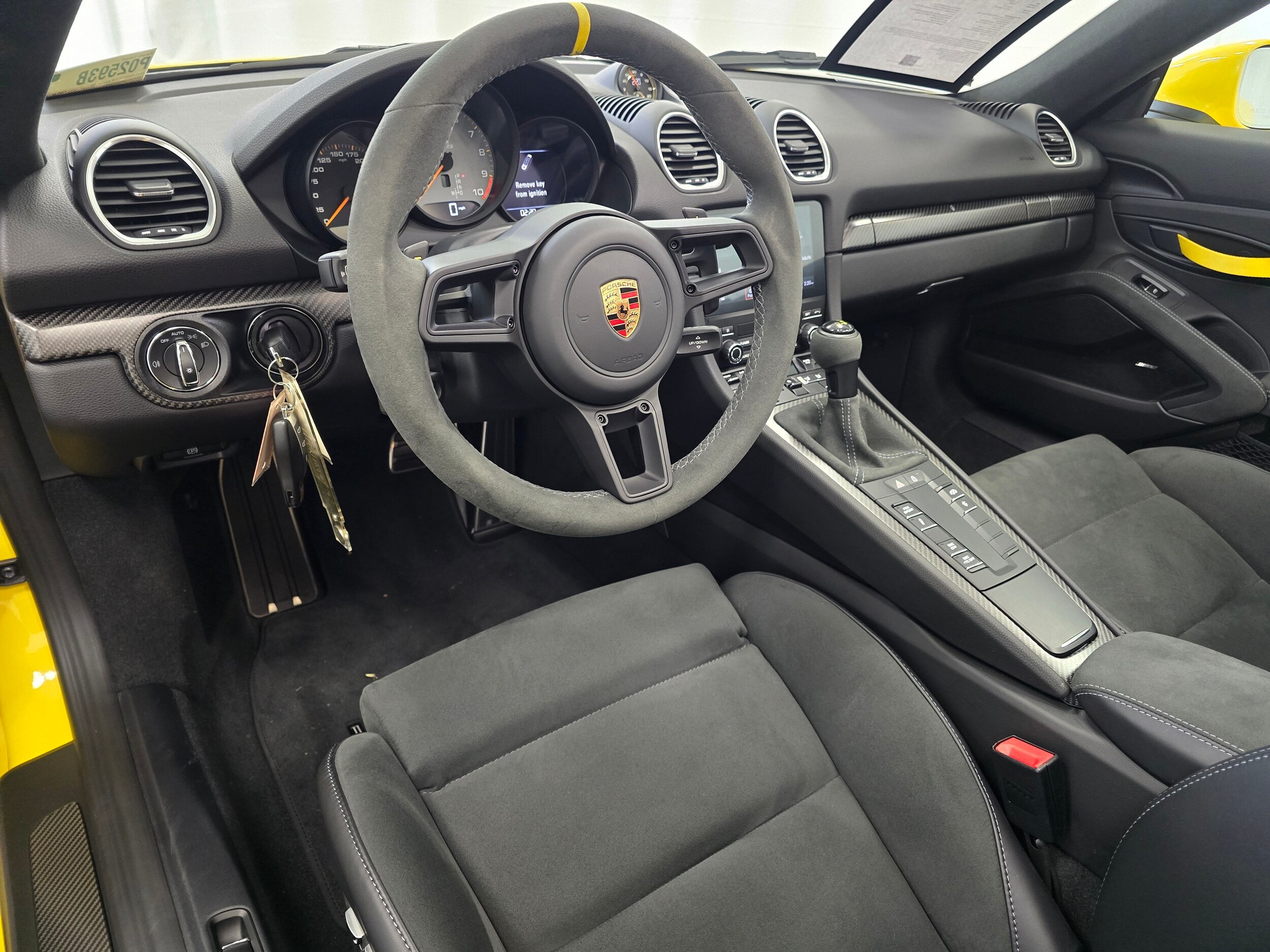 2025 Porsche Boxster Spyder photo 4