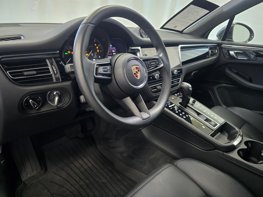 Certified 2024 Porsche Macan Sport Utility