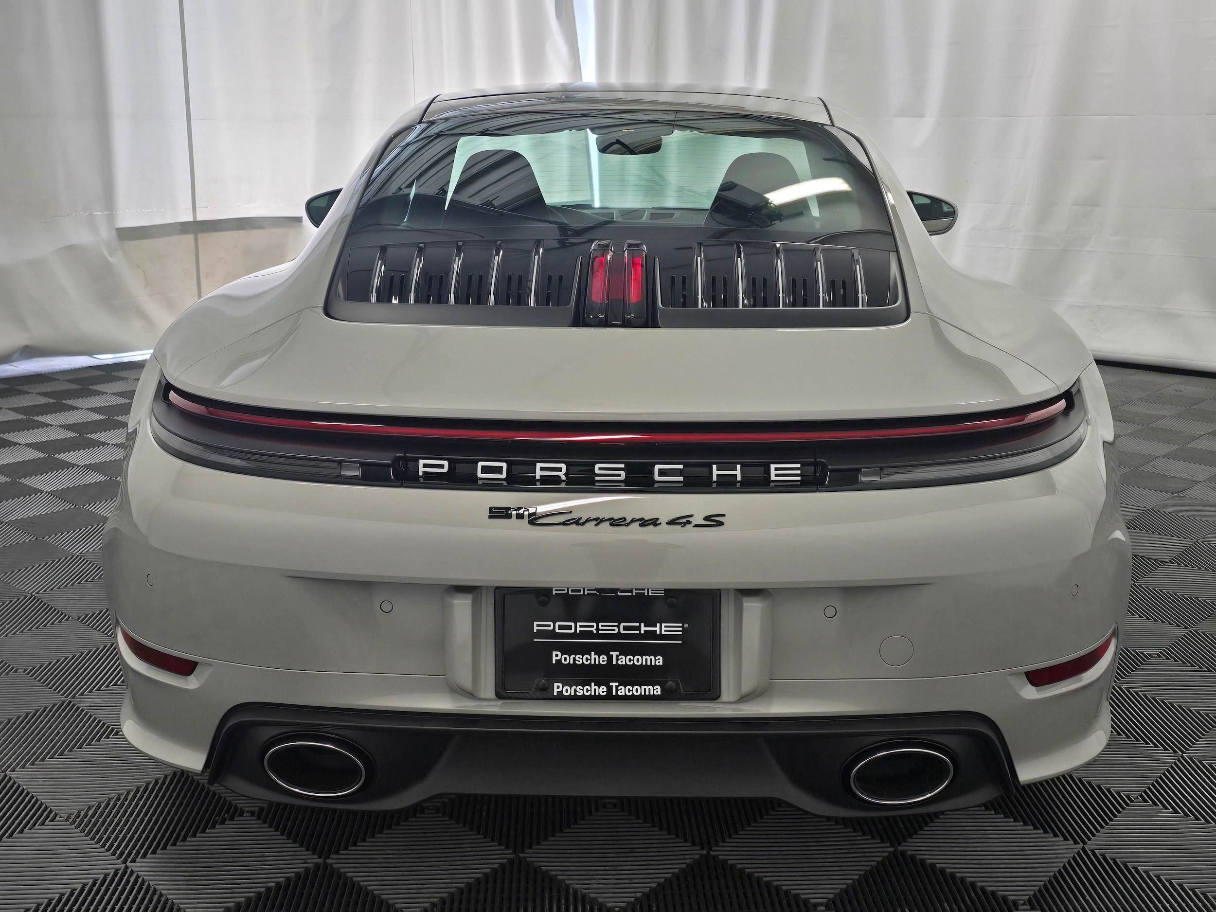 2026 Porsche 911 S - Photo 6