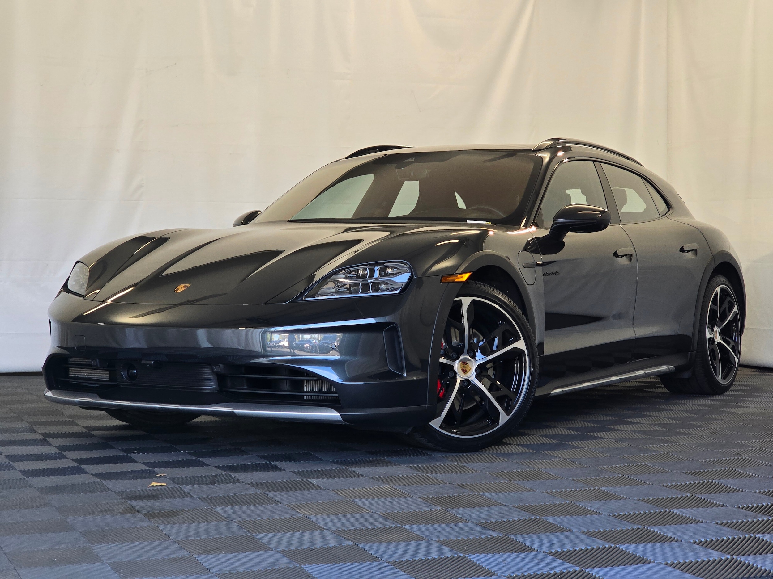 2025 Porsche Taycan