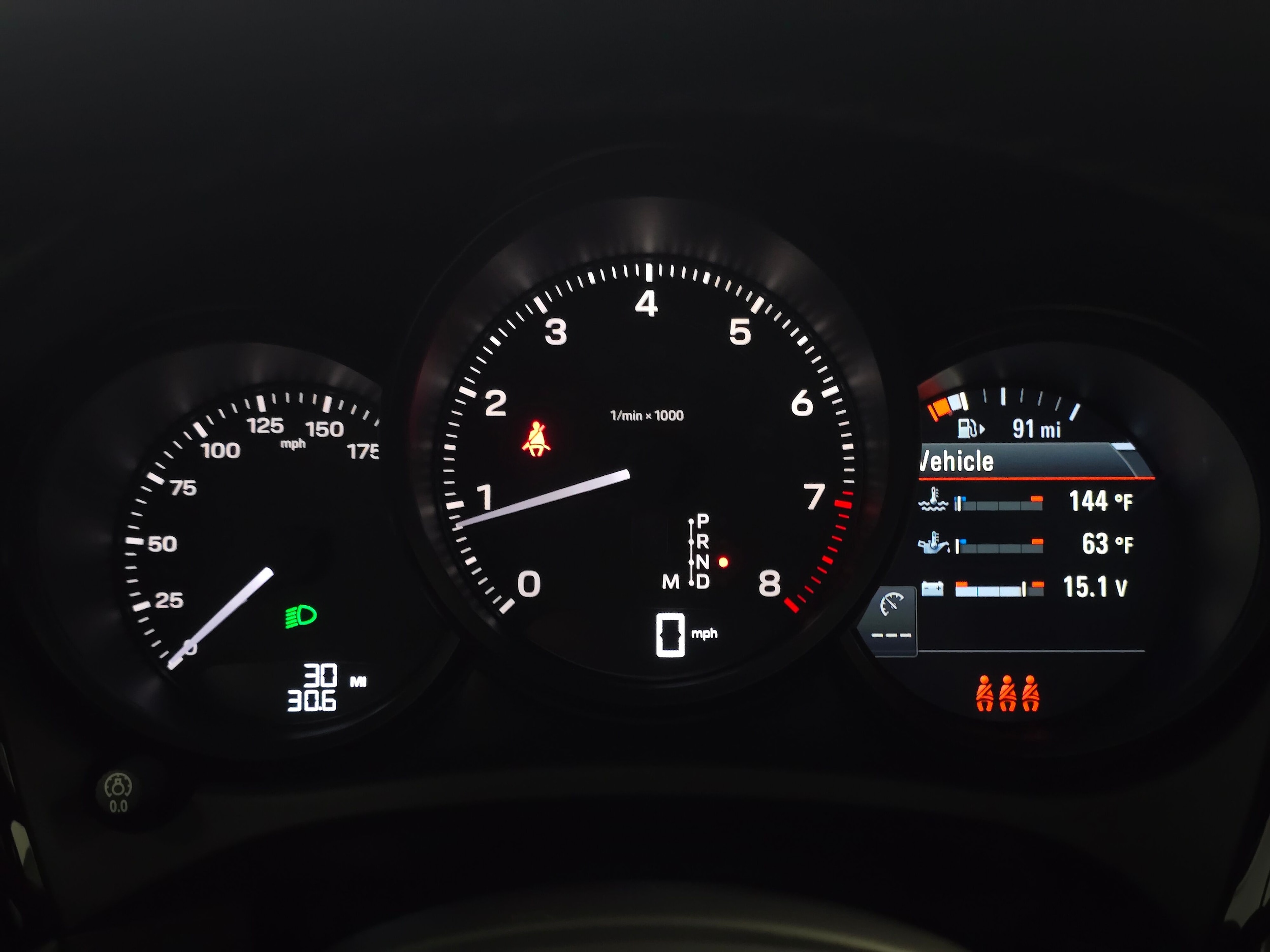 2026 Porsche Macan T - Photo 36