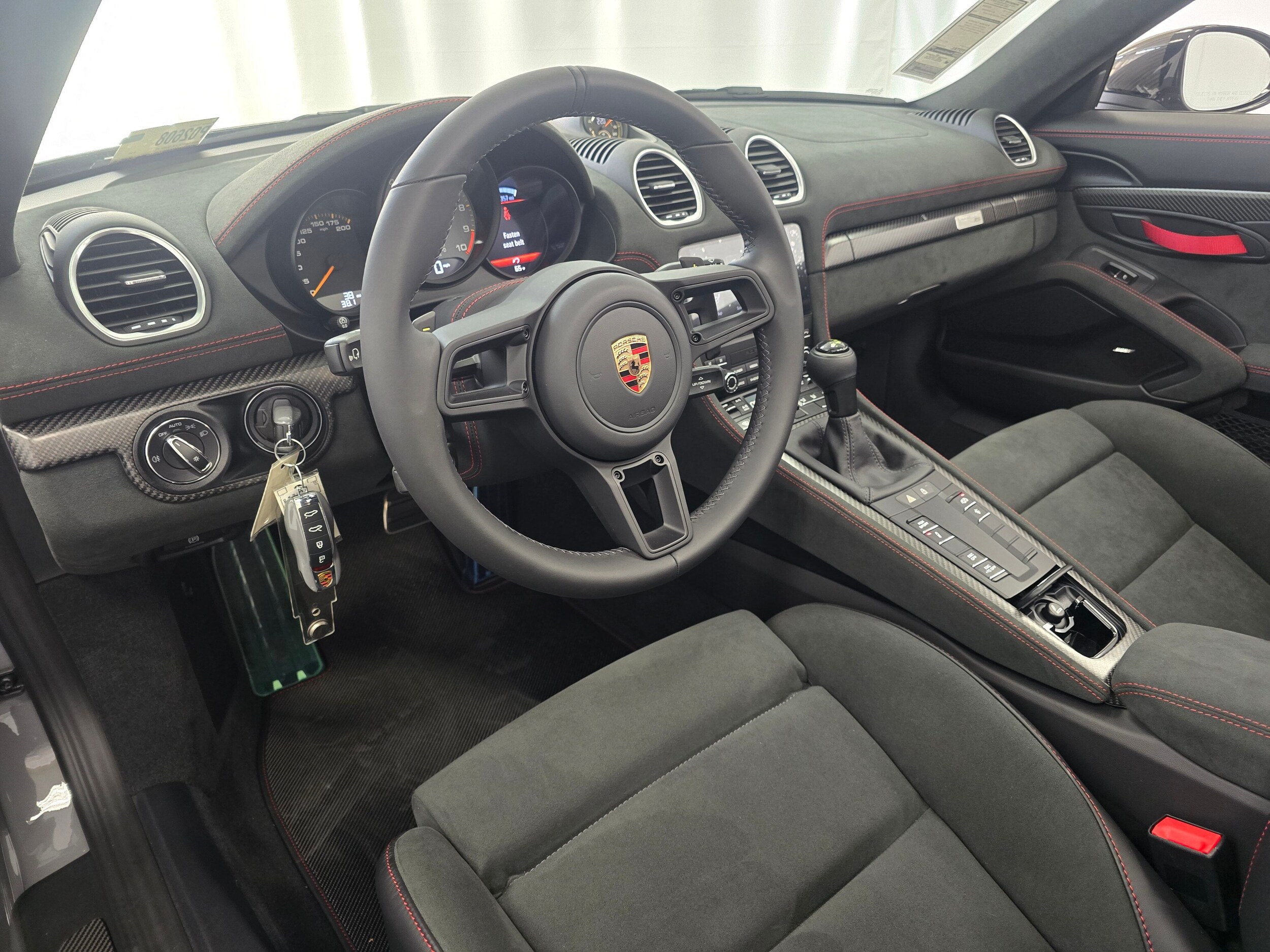 2025 Porsche Boxster Spyder photo 4