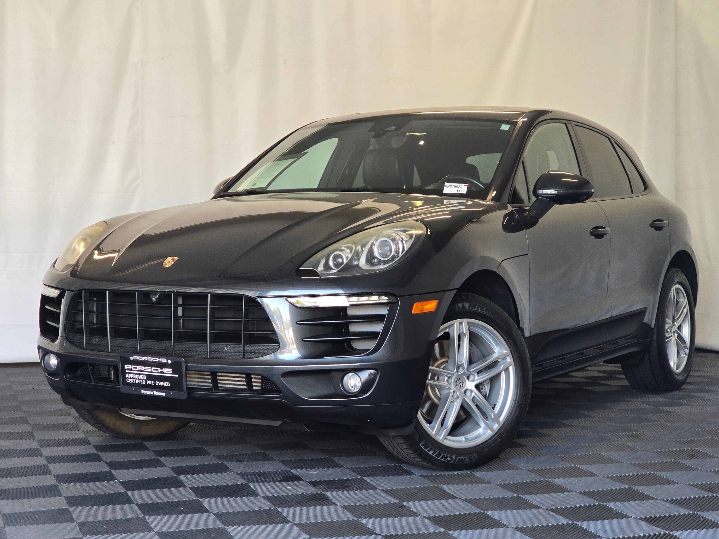 2017 Porsche Macan