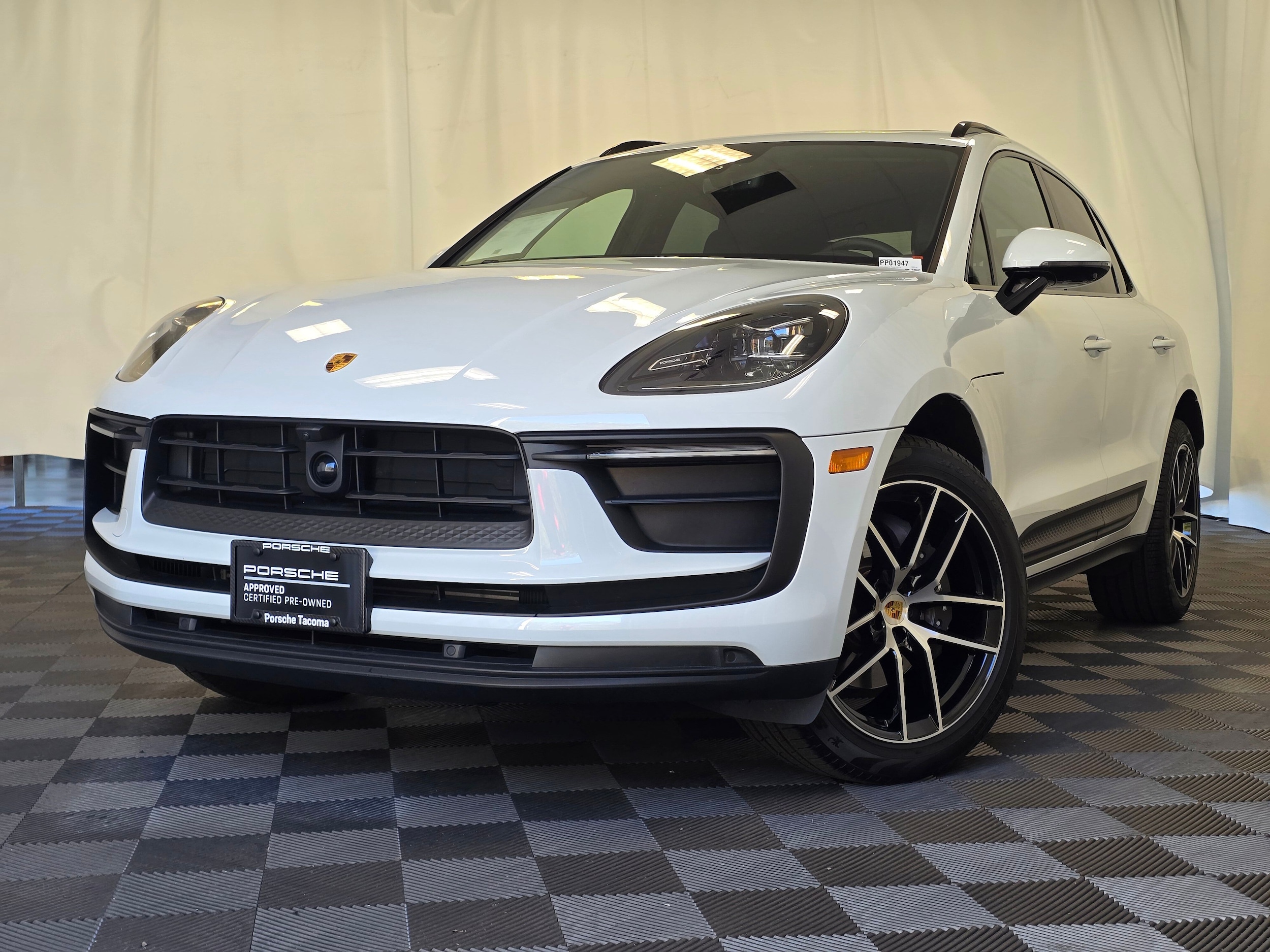 2024 Porsche Macan T