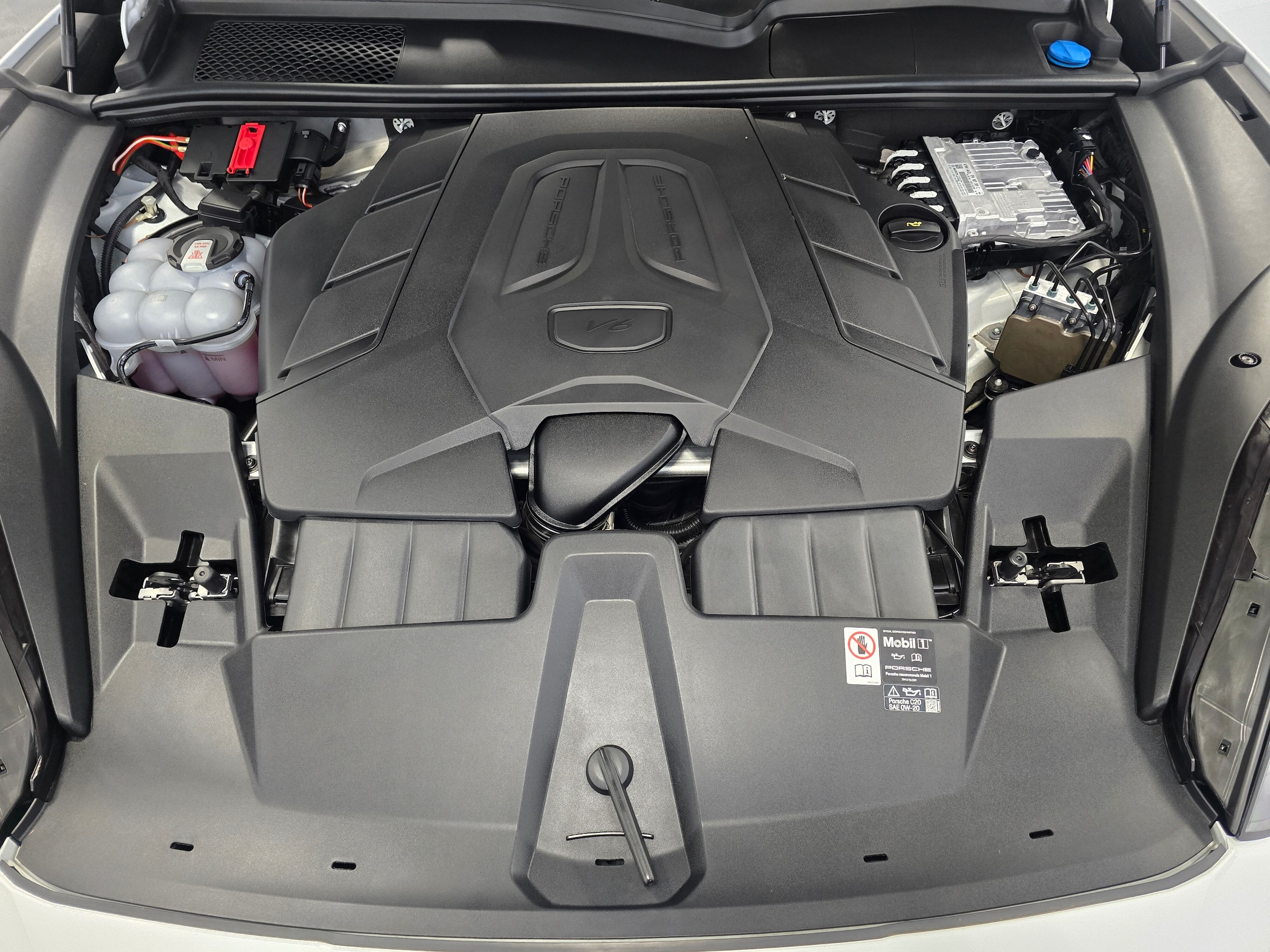 2025 Porsche Cayenne Coup Base - Photo 11