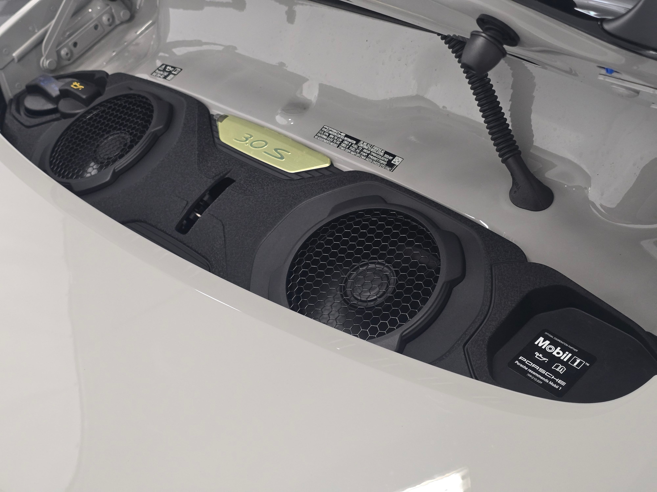 2026 Porsche 911 S - Photo 28