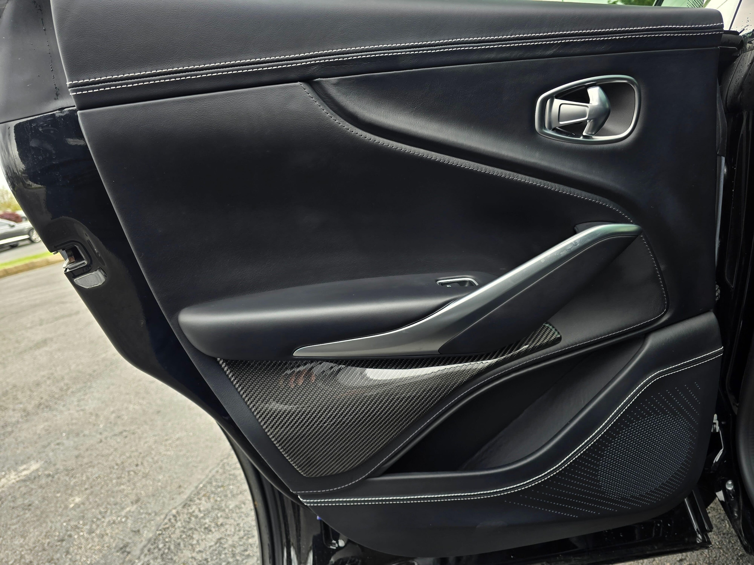 2024 Aston Martin DBX 707 - Photo 18