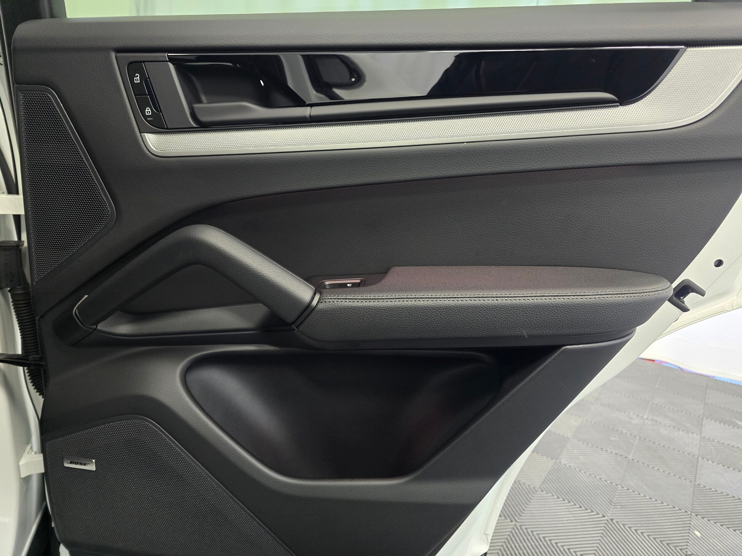 2025 Porsche Cayenne Coup Base - Photo 27