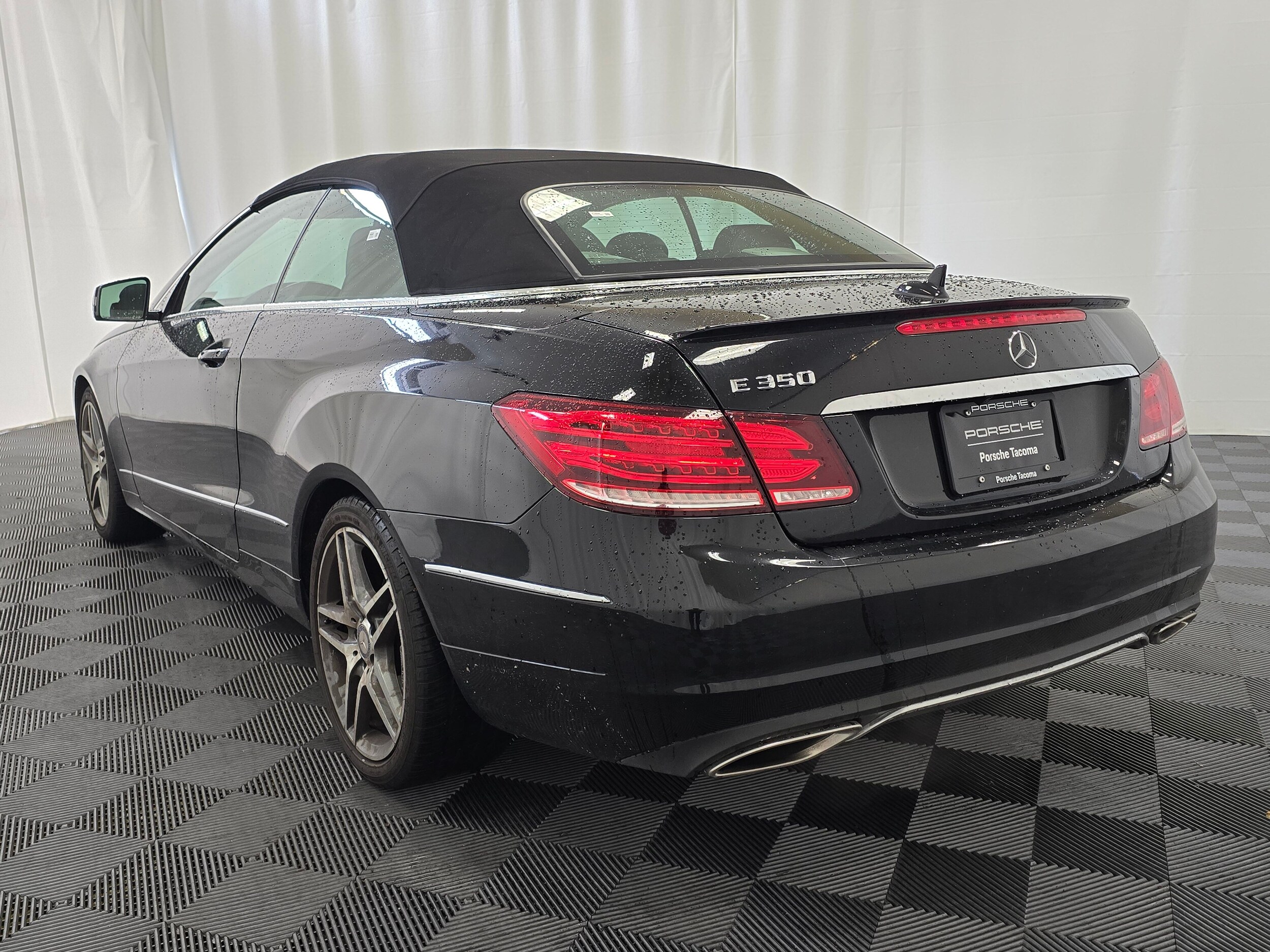 2014 Mercedes Benz E 350 photo 3