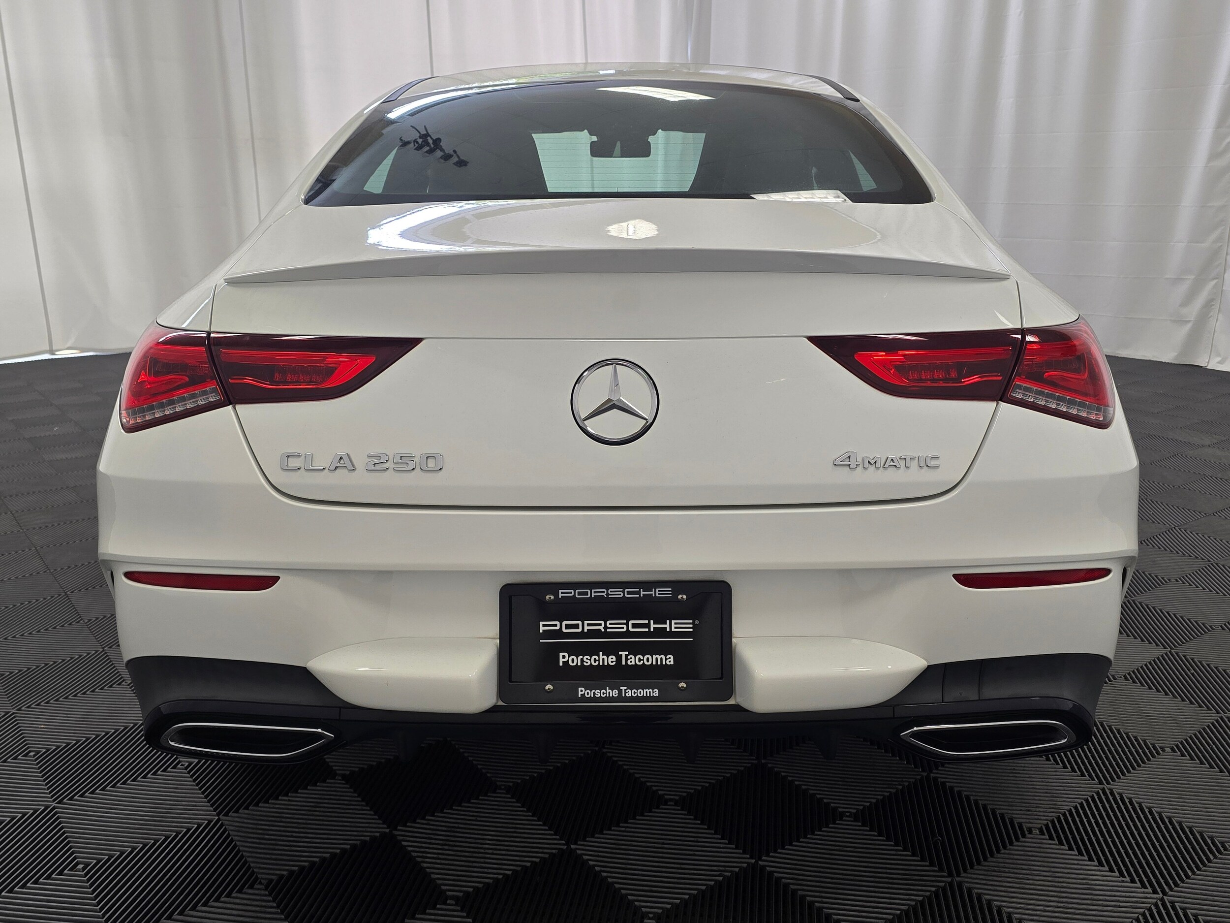 2020 Mercedes Benz CLA 250 4MATIC photo 4