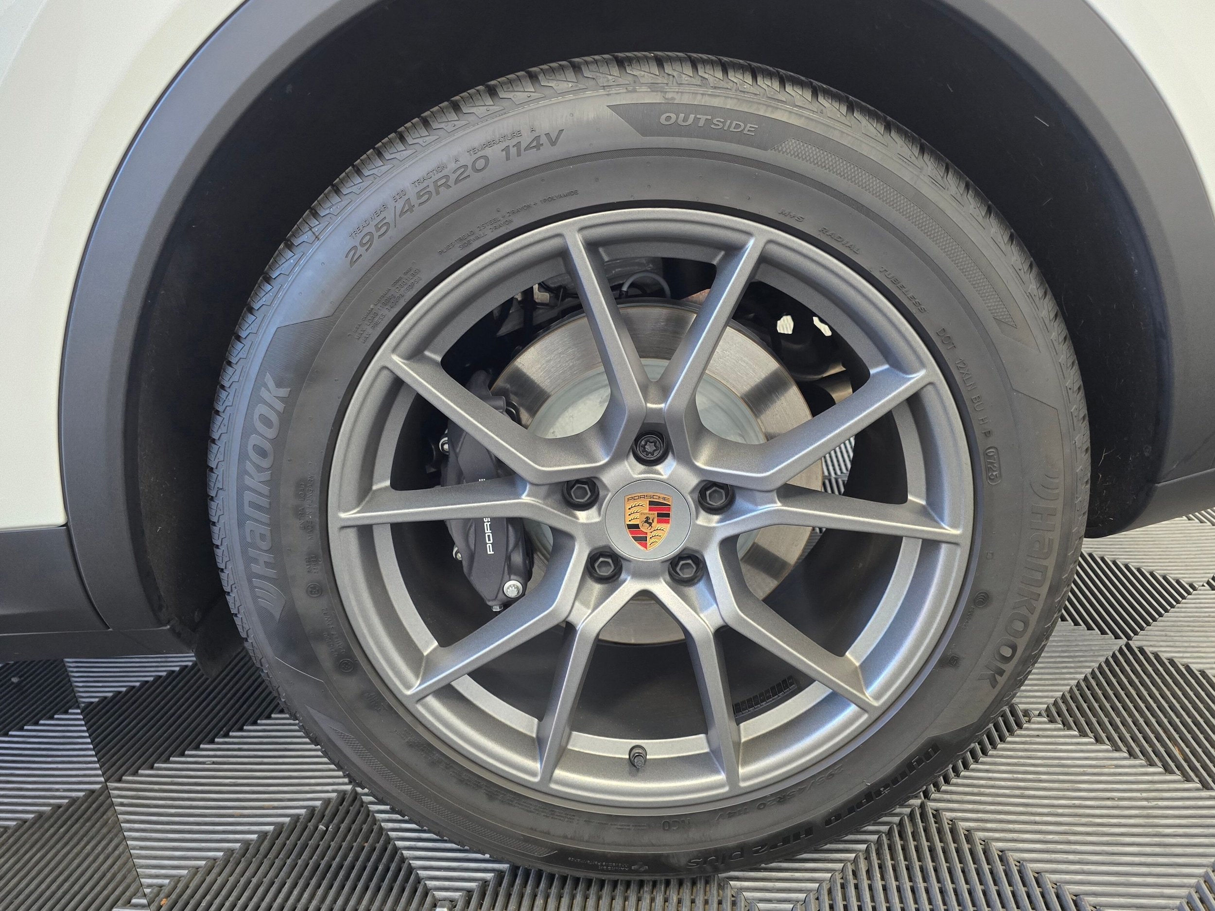 2025 Porsche Cayenne Coup Base - Photo 36