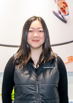 Staff member Lan Kim from 9296c4fed164