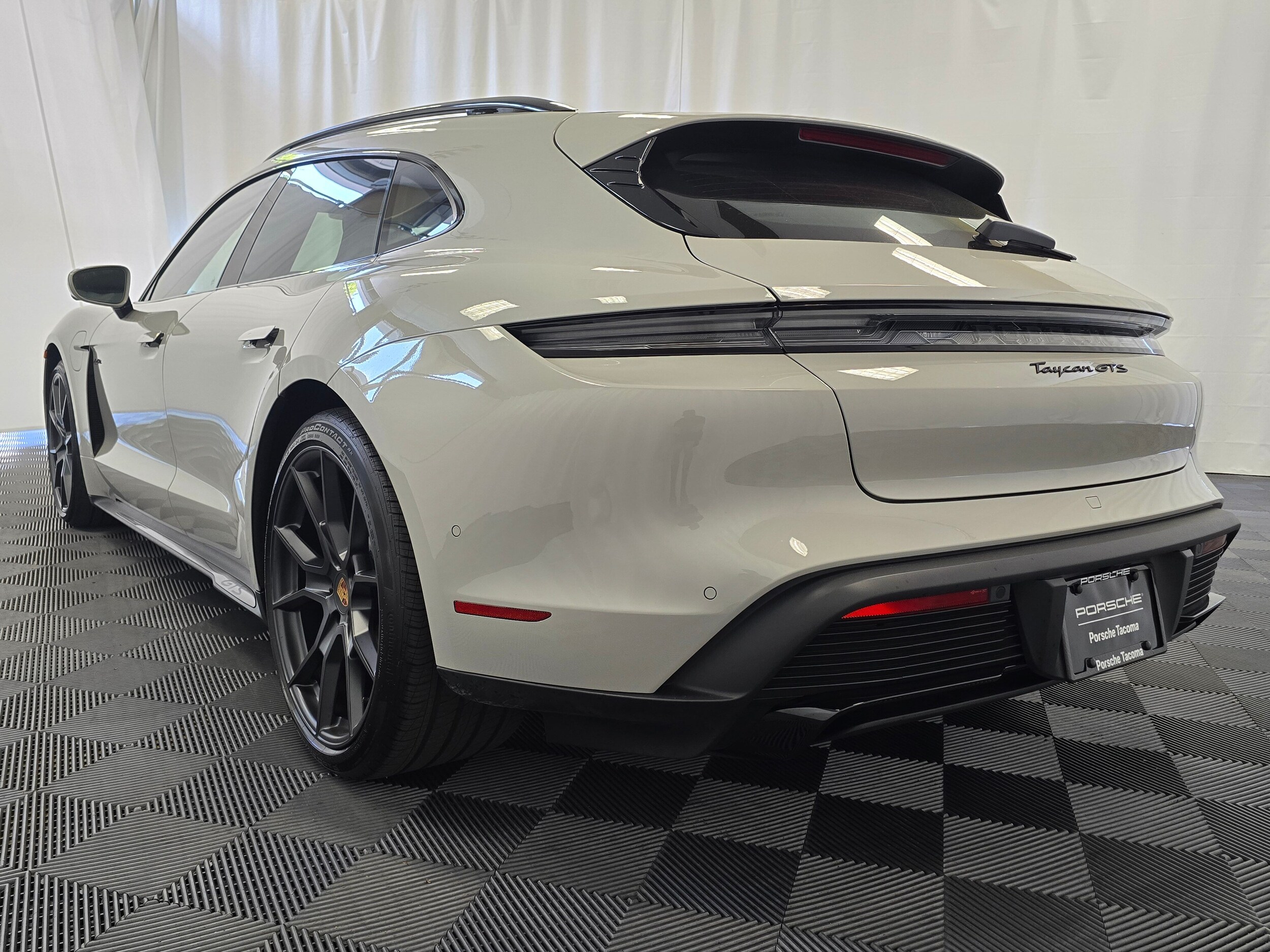 2025 Porsche Taycan GTS Sport Turismo photo 3