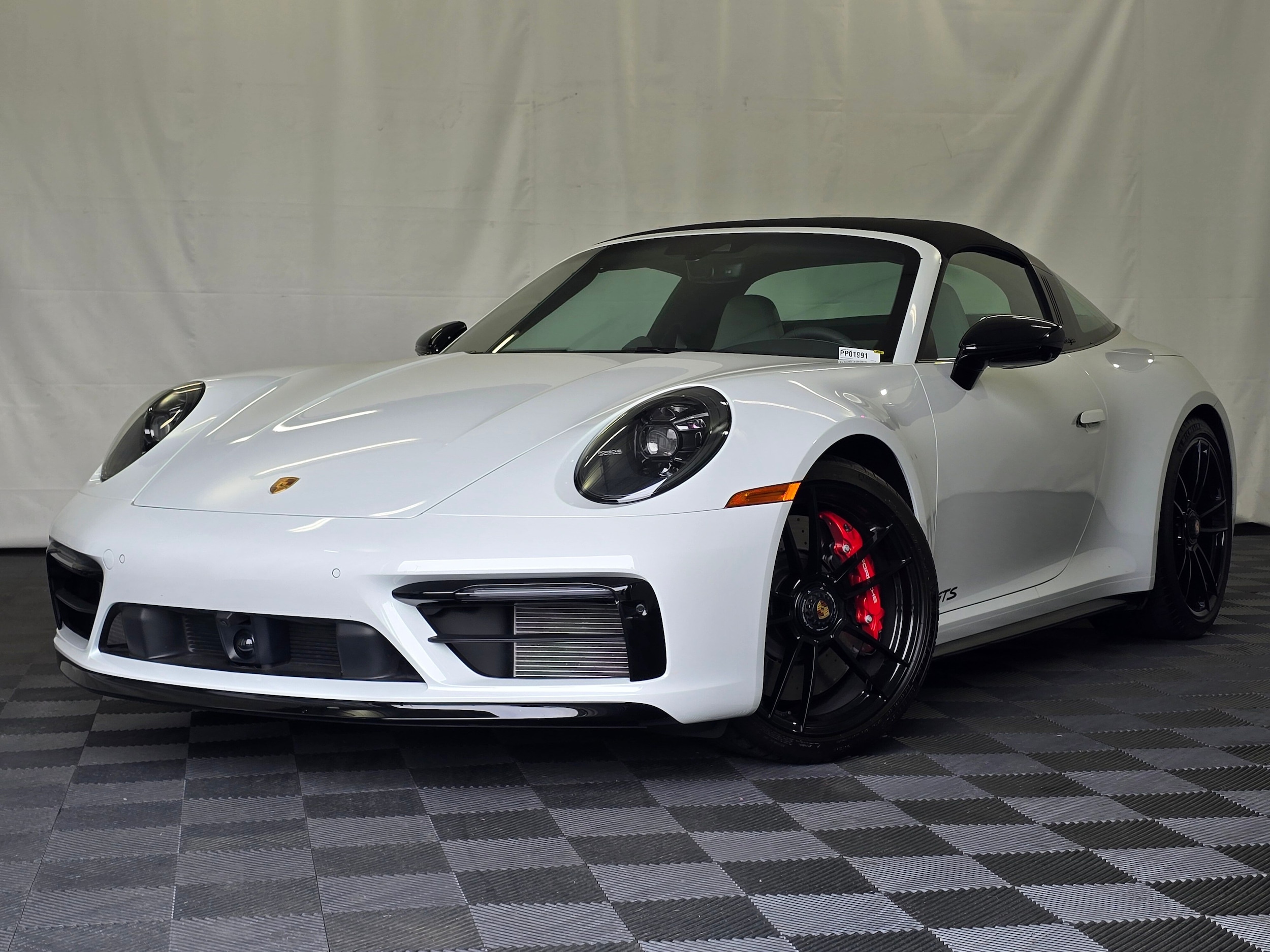 2023 Porsche 911 Targa 4 GTS's photo