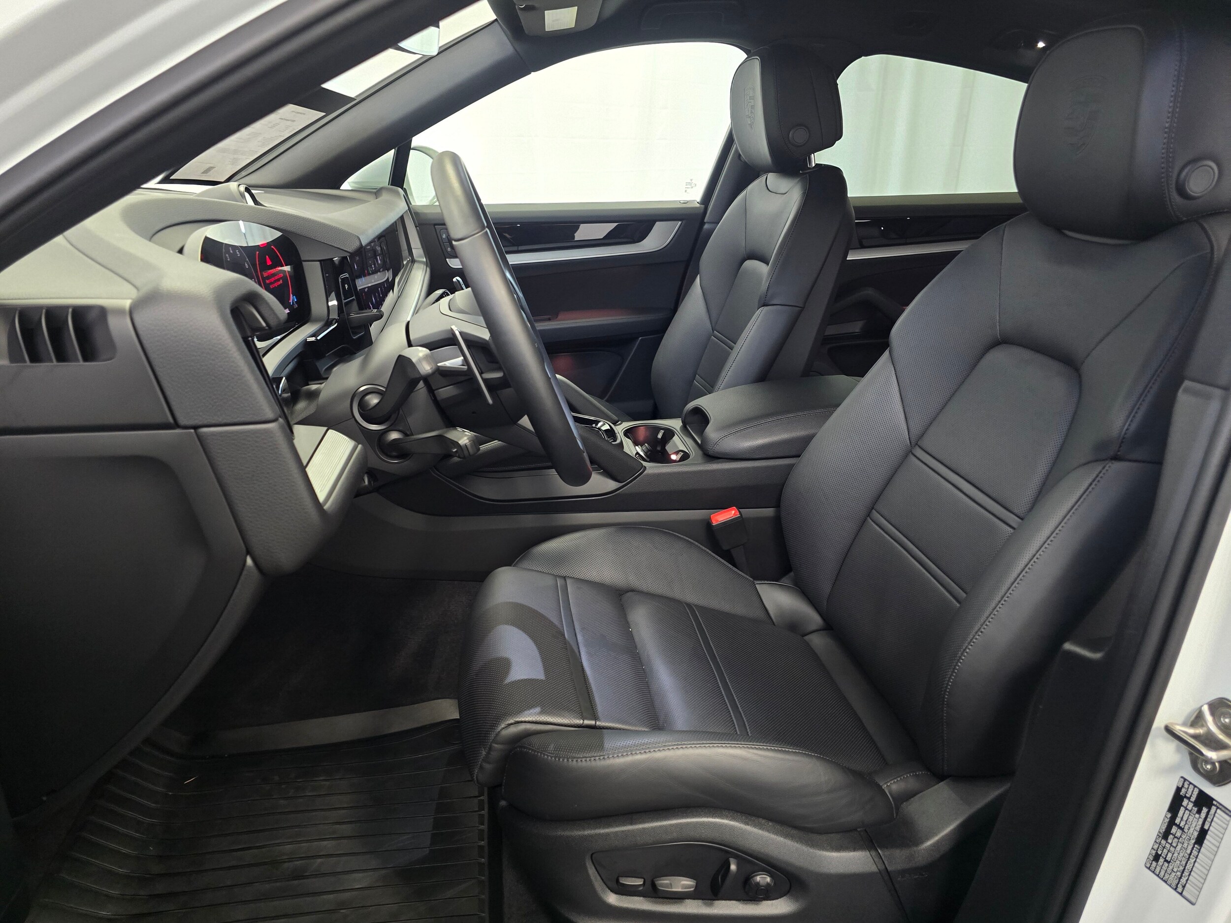 2025 Porsche Cayenne Coup Base - Photo 14