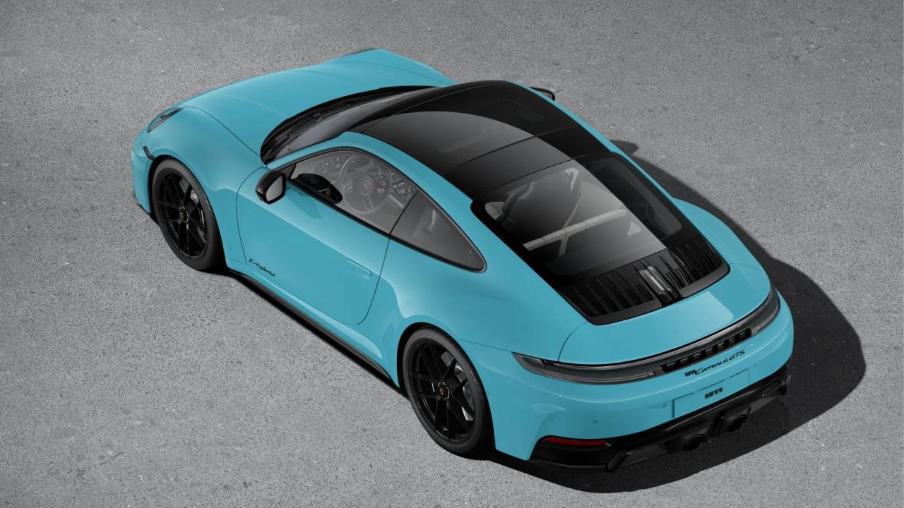 2026 Porsche 911 4 GTS photo 4