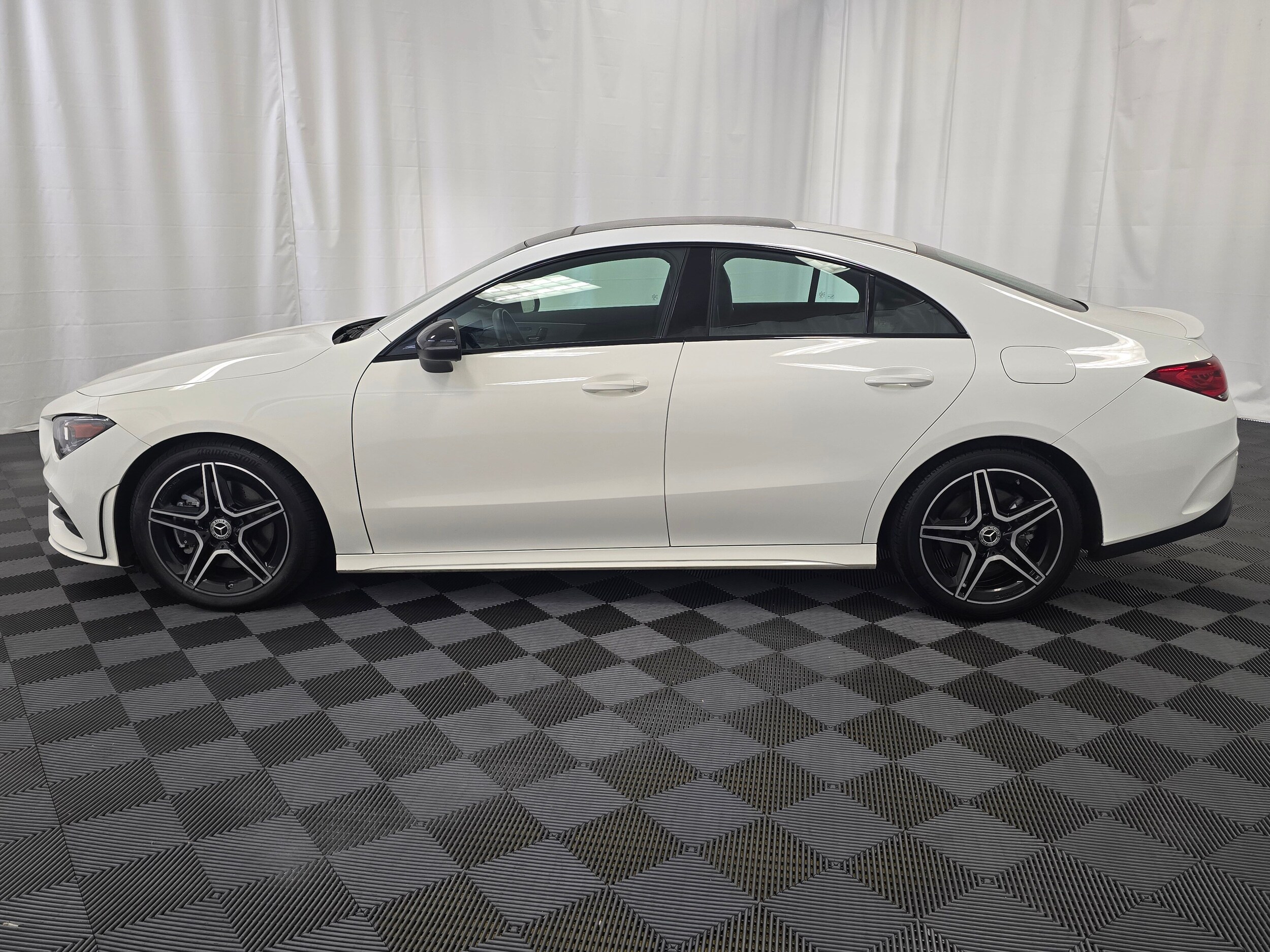 2020 Mercedes Benz CLA 250 4MATIC photo 2